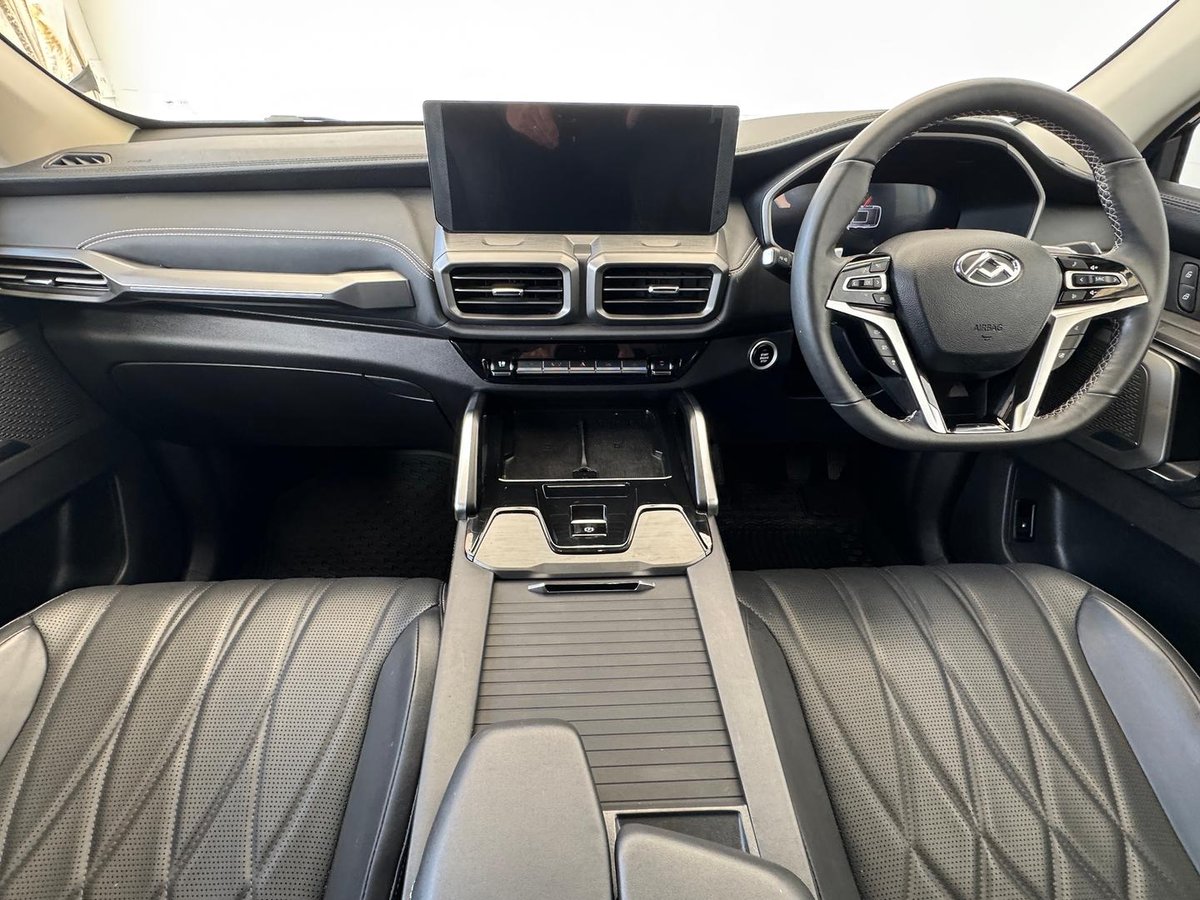 2024 LDV D90 Executive SV9A image 7