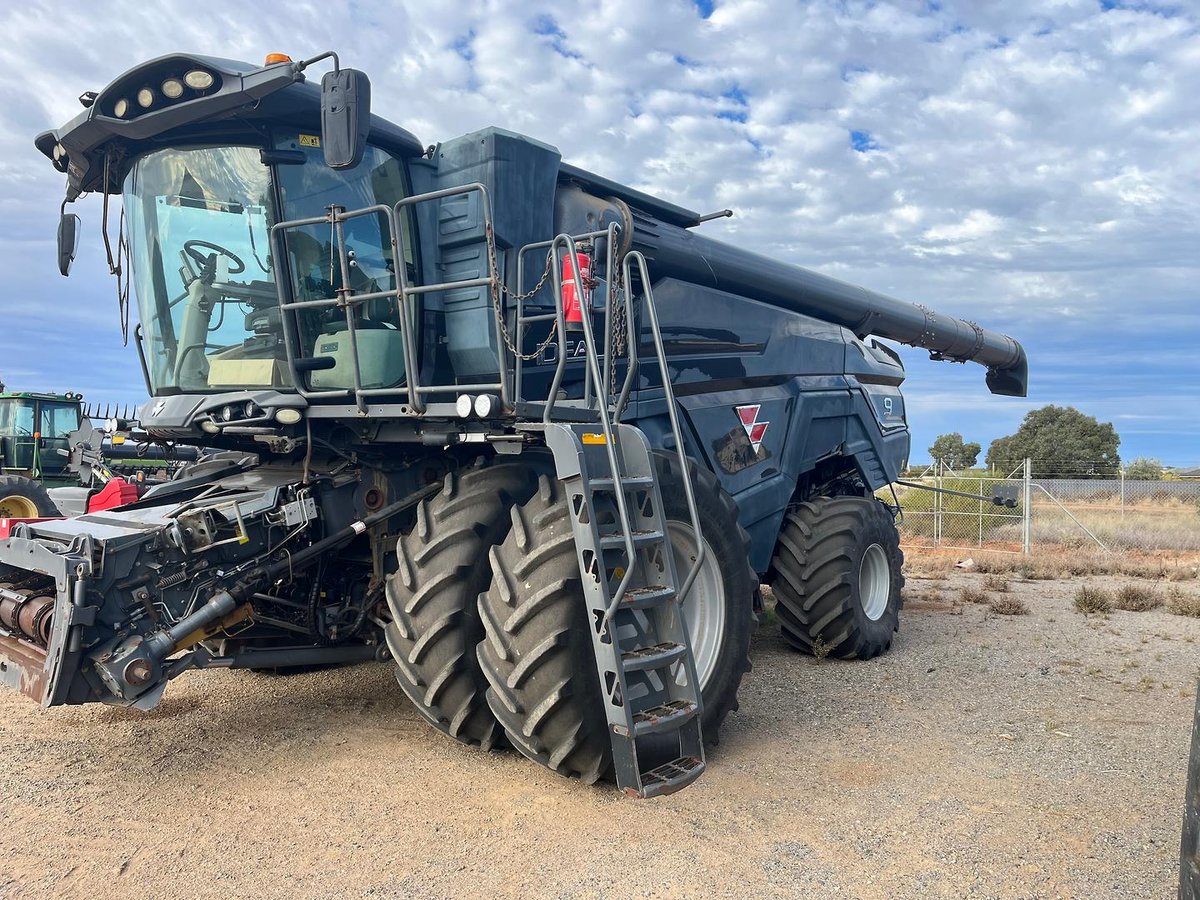 Massey Ferguson 2019 MF Ideal 9 Harvester