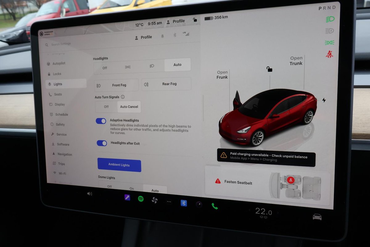 2022 Tesla Model 3 Long Range AWD image 13