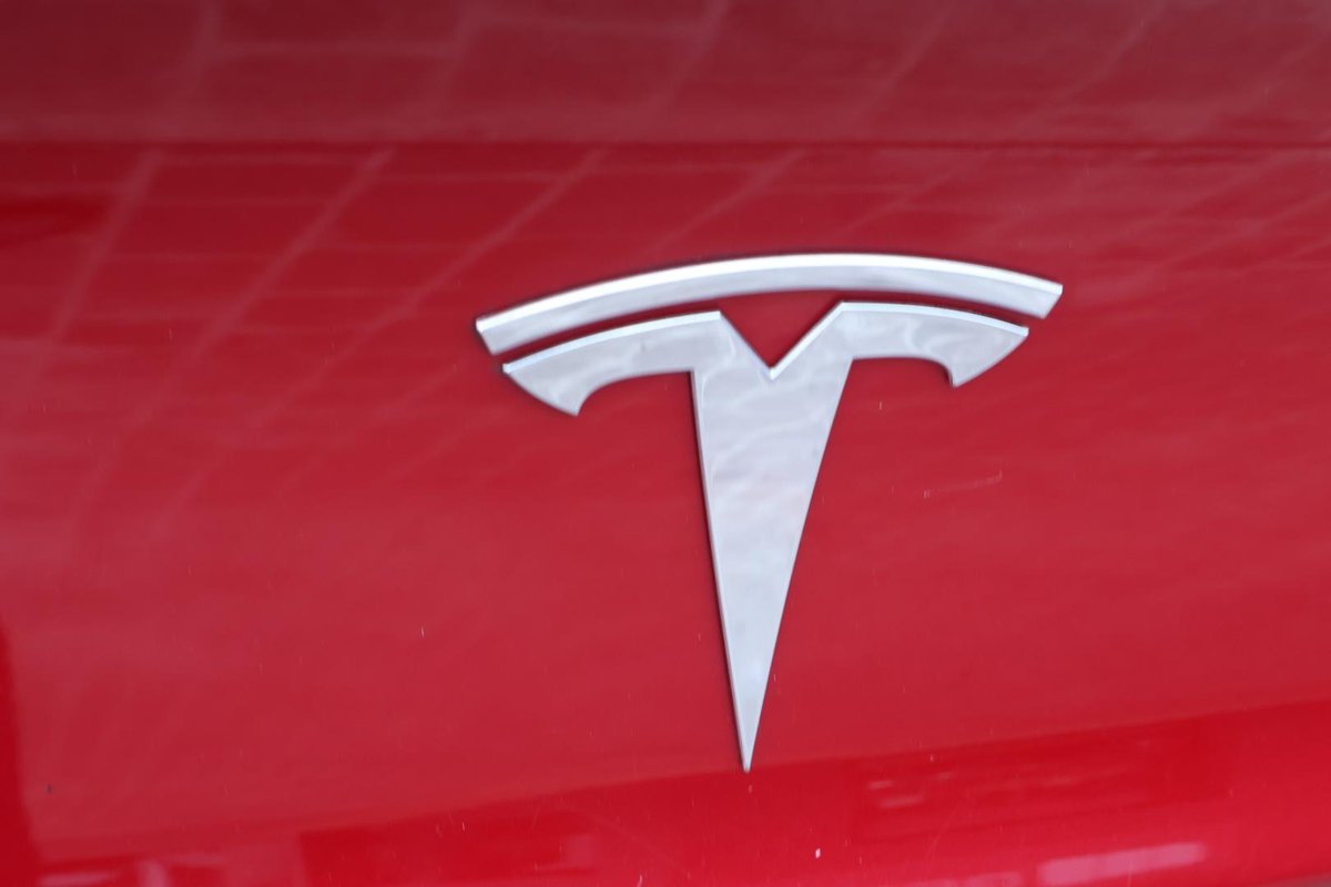 2022 Tesla Model 3 Long Range AWD image 33