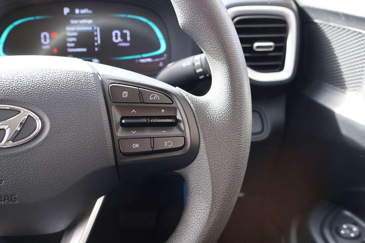 2025 Hyundai Venue QX.V5 MY25 image 18