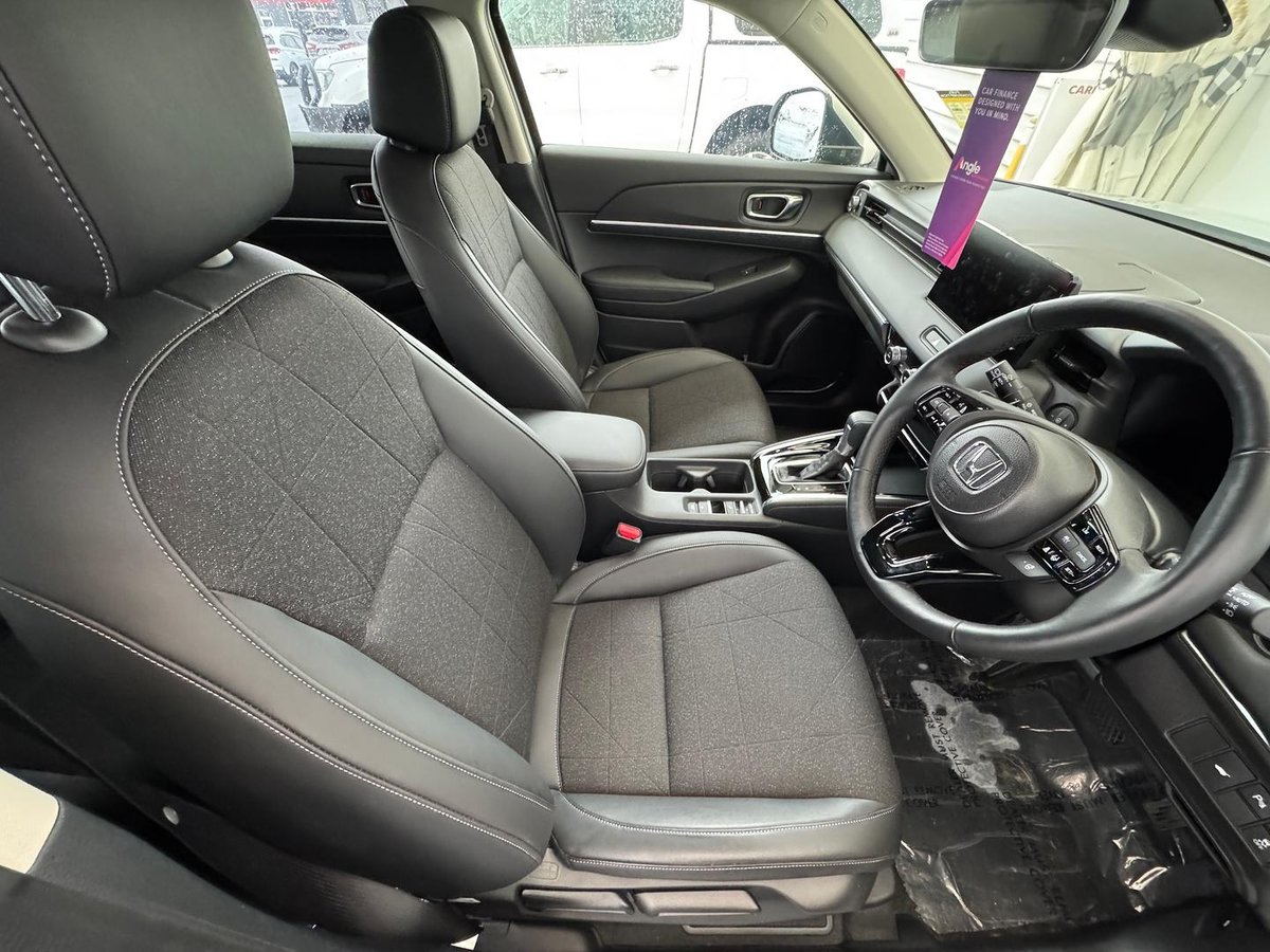 2024 Honda HR-V e:HEV L MY25 image 9