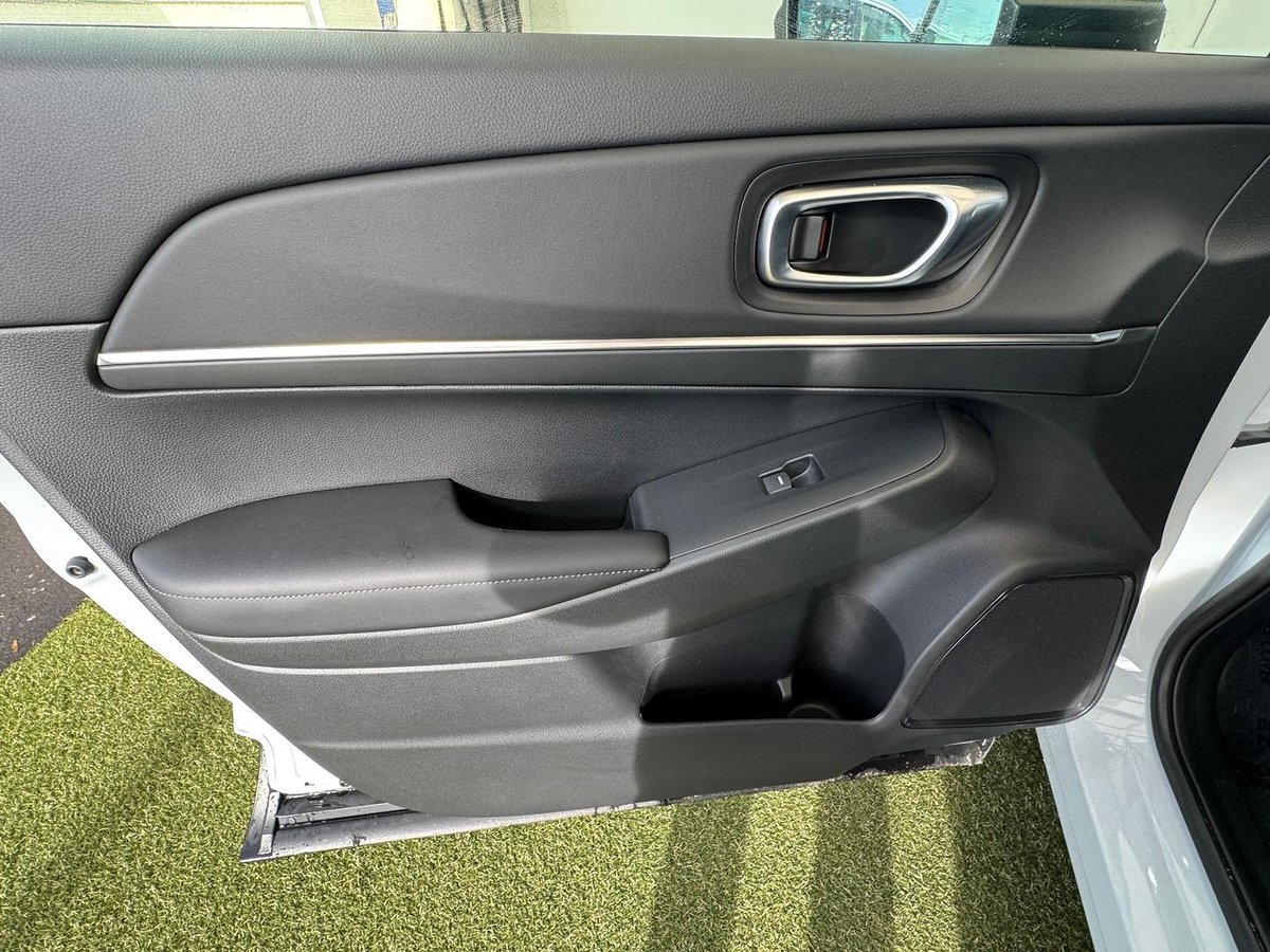 2024 Honda HR-V e:HEV L MY25 image 24