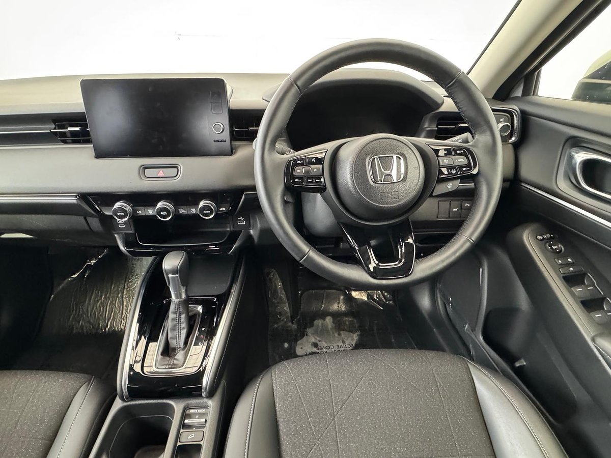 2024 Honda HR-V e:HEV L MY25 image 8
