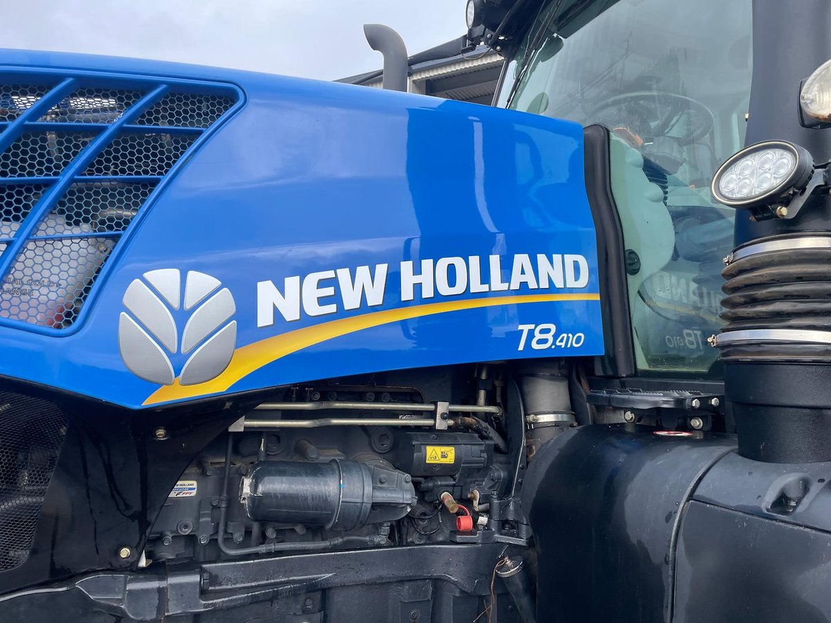 2019 New Holland T8.410 image 8