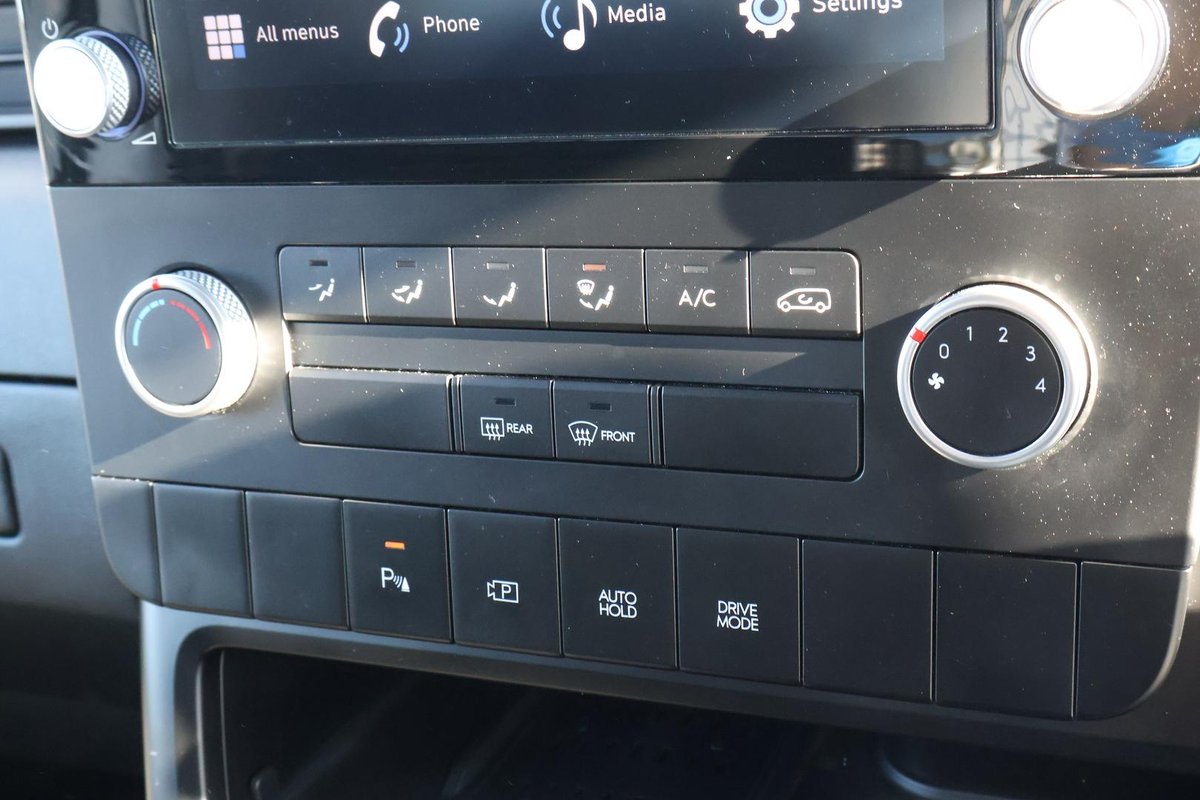 2024 Hyundai STARIA LOAD US4.V3 MY25 image 14