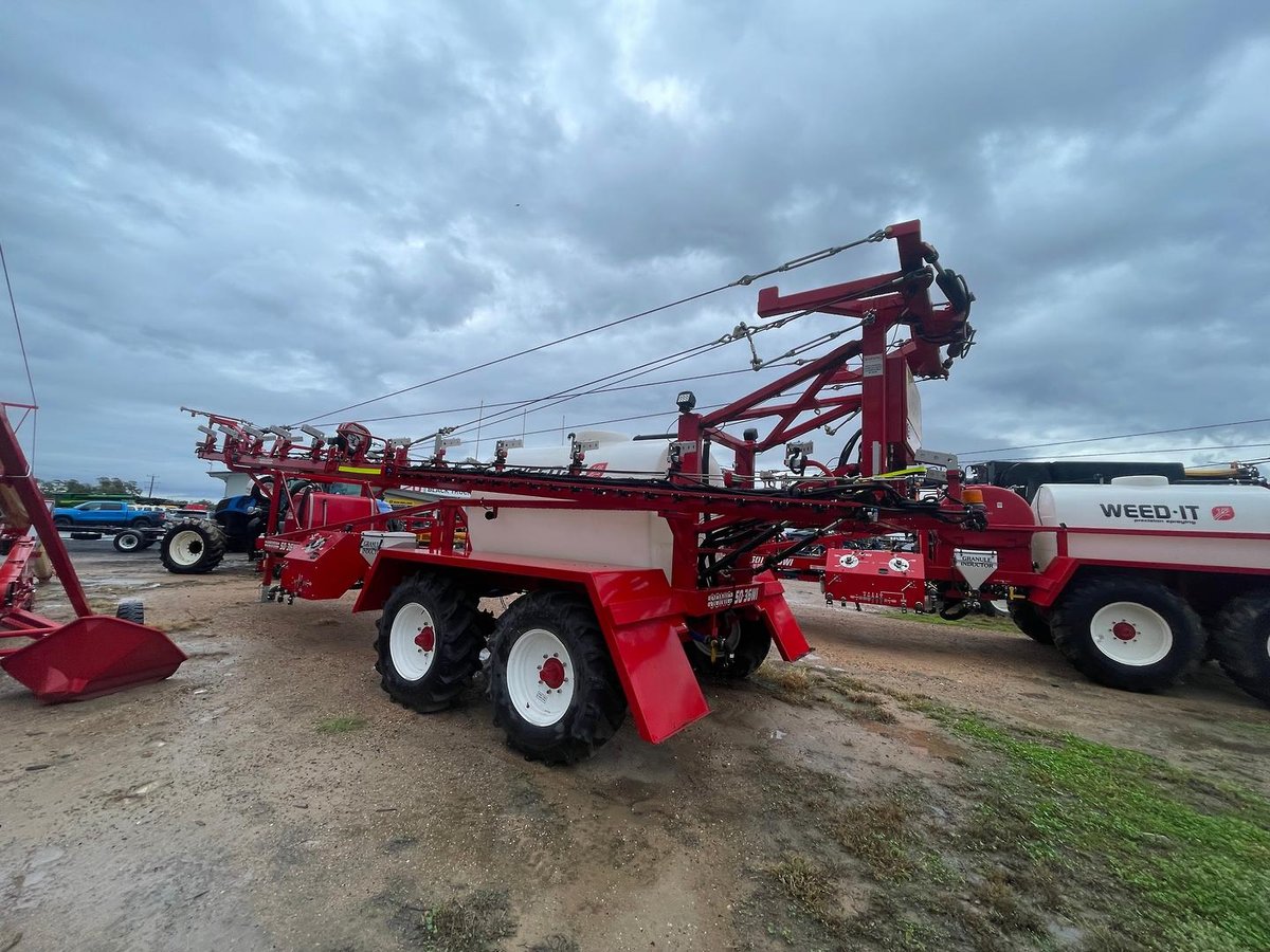 2024 CROPLANDS 36m Weed It Sprayer image 4