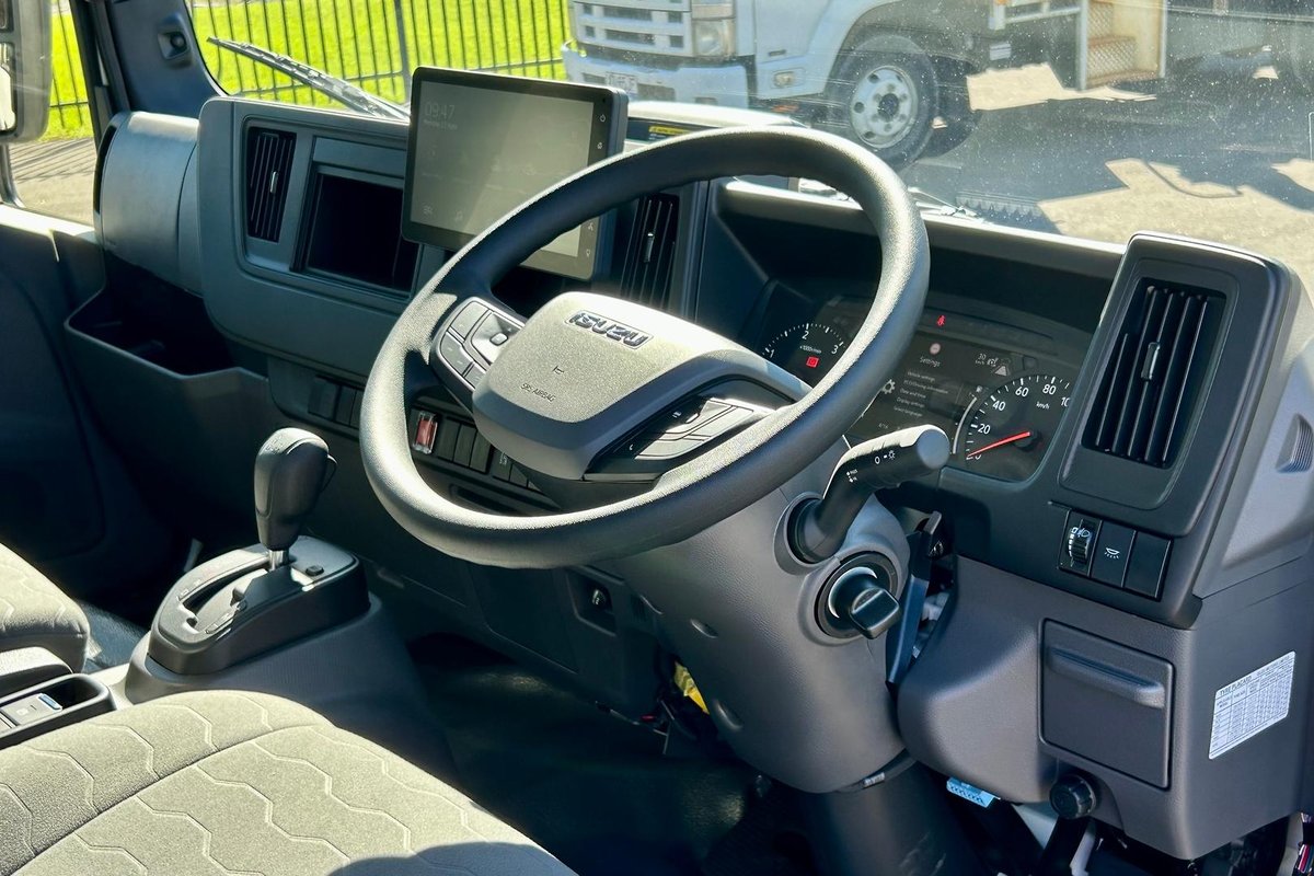 2026 Isuzu N Series NPR 45/65-175 DT D28 Tradepack image 24
