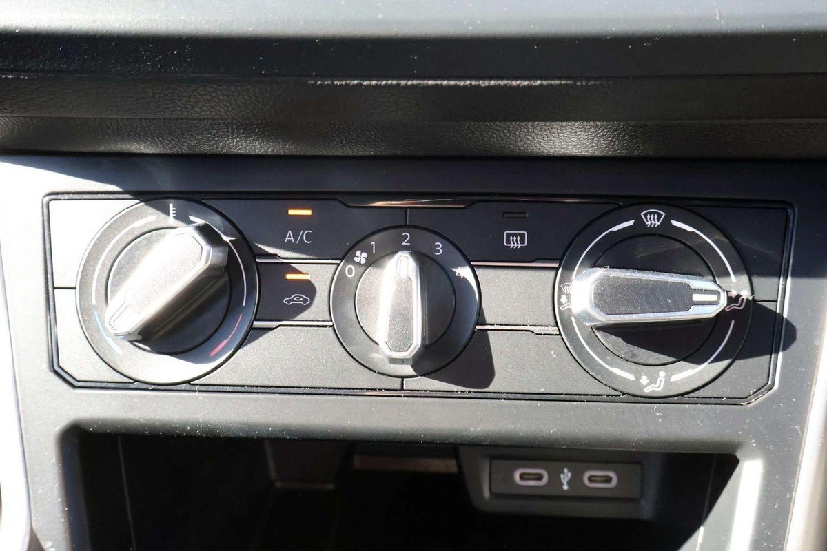 2024 Volkswagen Polo 85TSI Life AE MY24 image 14