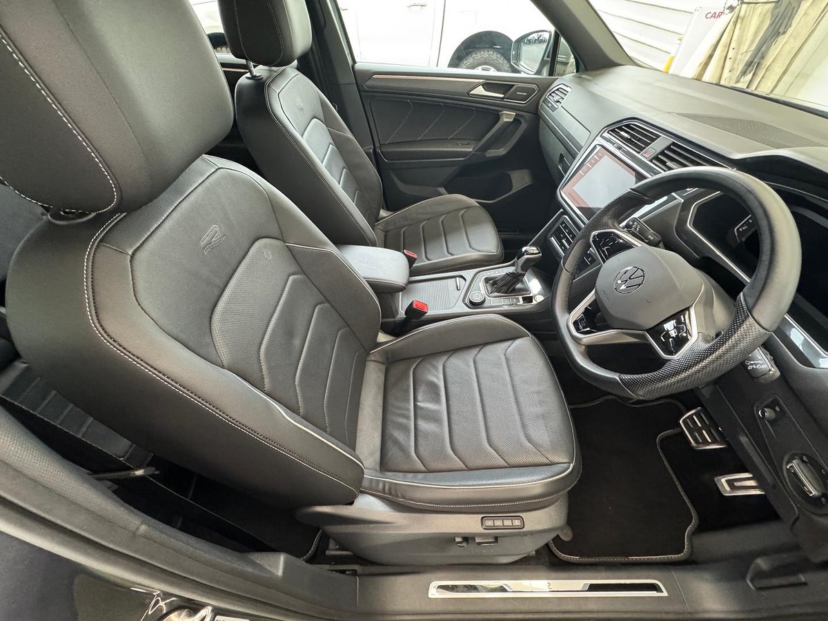 2023 Volkswagen Tiguan 162TSI R-Line Allspace 5N MY24 Four Wheel Drive image 8