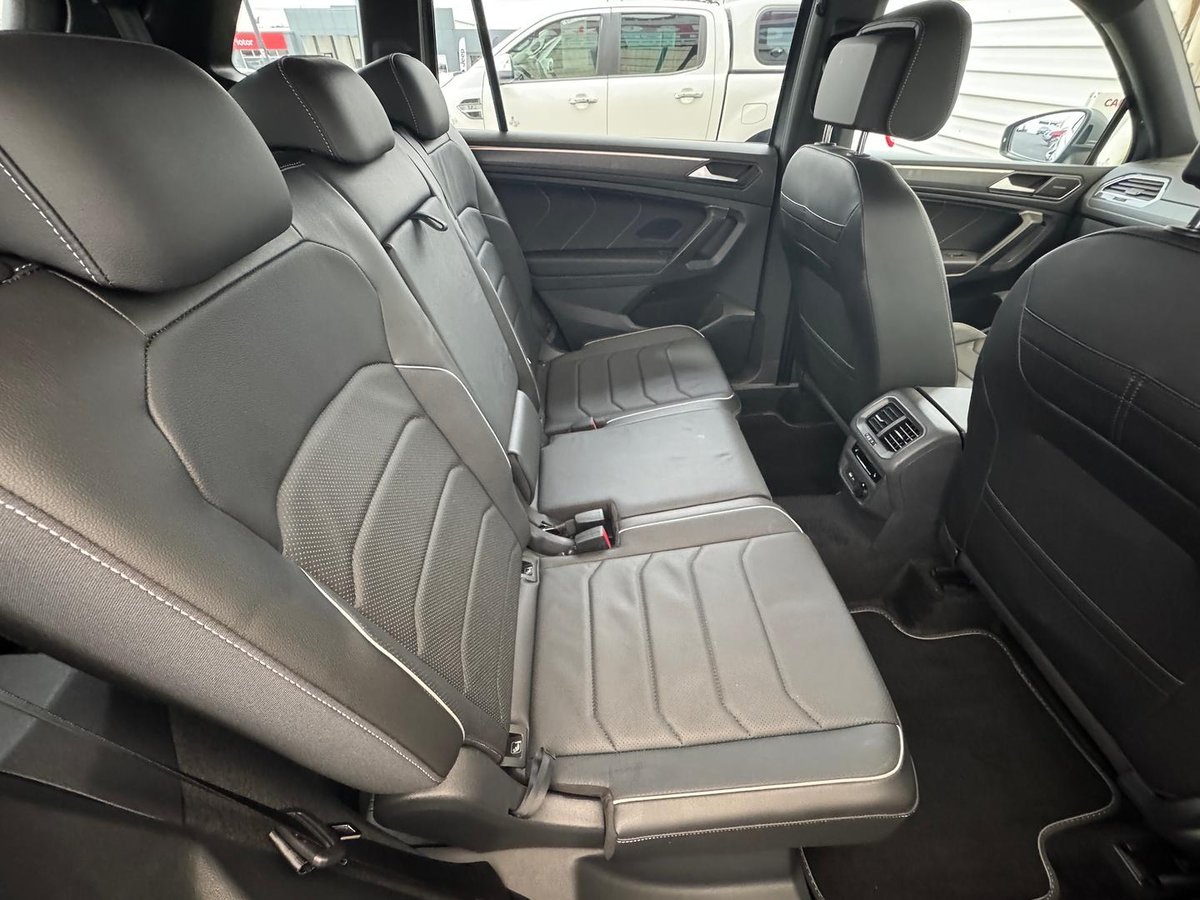 2023 Volkswagen Tiguan 162TSI R-Line Allspace 5N MY24 Four Wheel Drive image 13