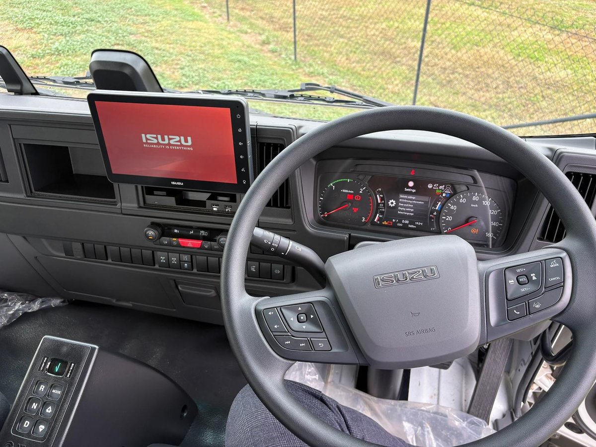 2026 Isuzu F Series image 8