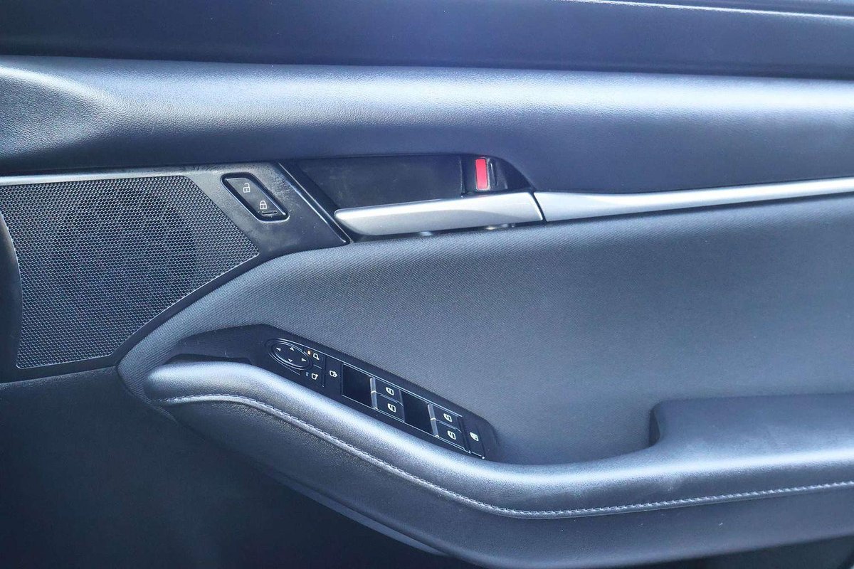 2025 Mazda 3 G20 Pure BP Series image 21
