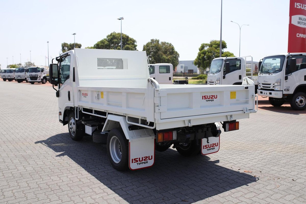 2024 Isuzu Nlr 45-150 Mt Tipper image 7