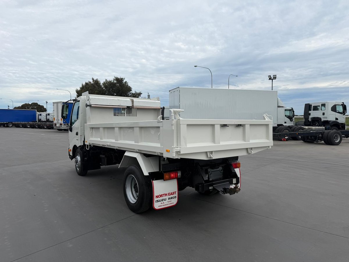 2021 Hino 300 Series 917 Tipper image 7