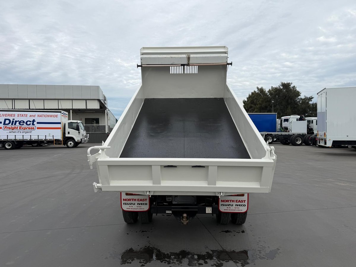 2021 Hino 300 Series 917 Tipper image 17