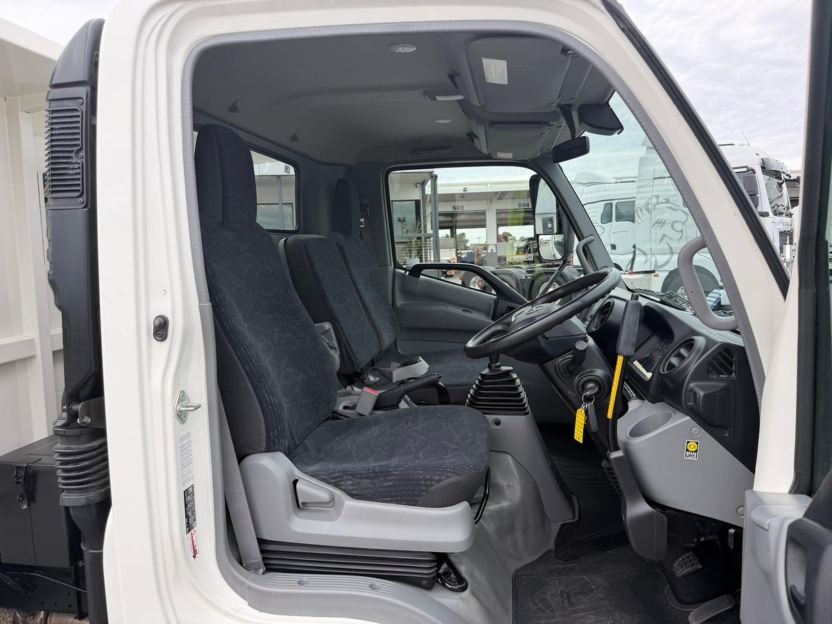 2021 Hino 300 Series 917 Tipper image 27