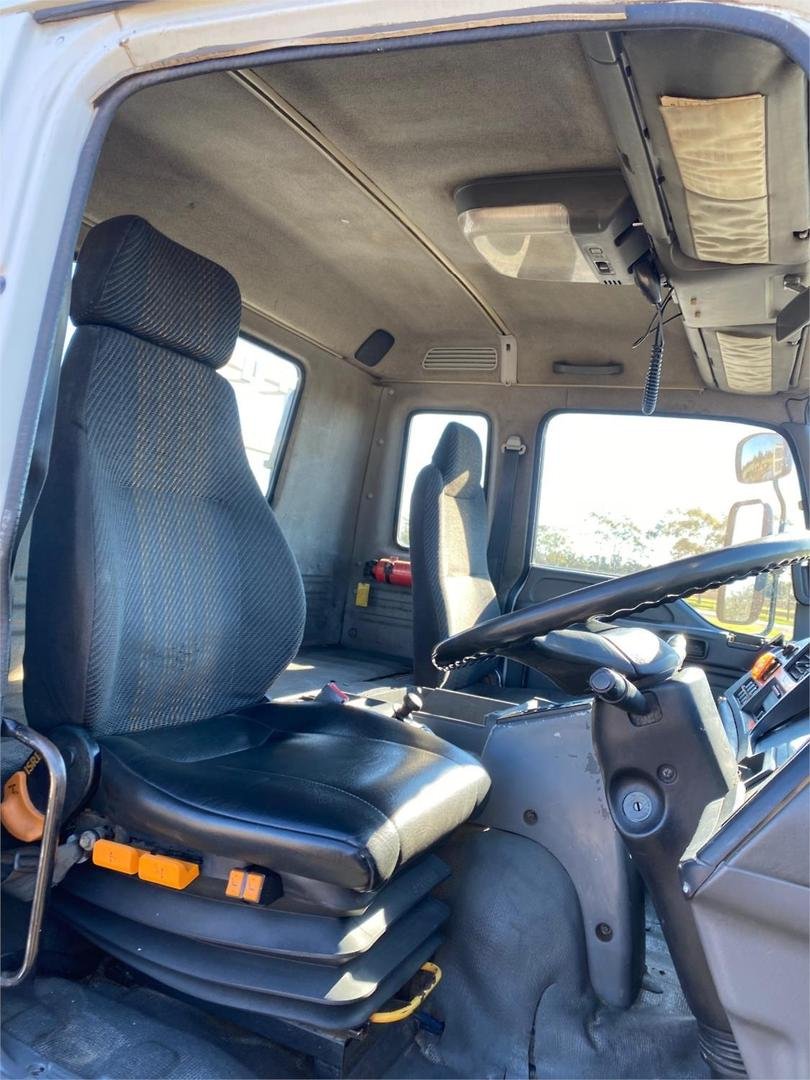 2004 Isuzu F Series FVR 950 image 15