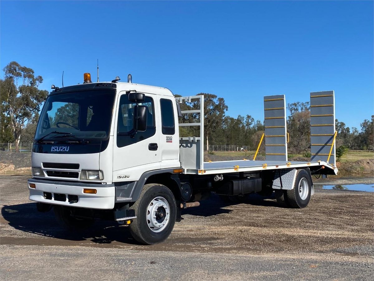 2004 Isuzu F Series