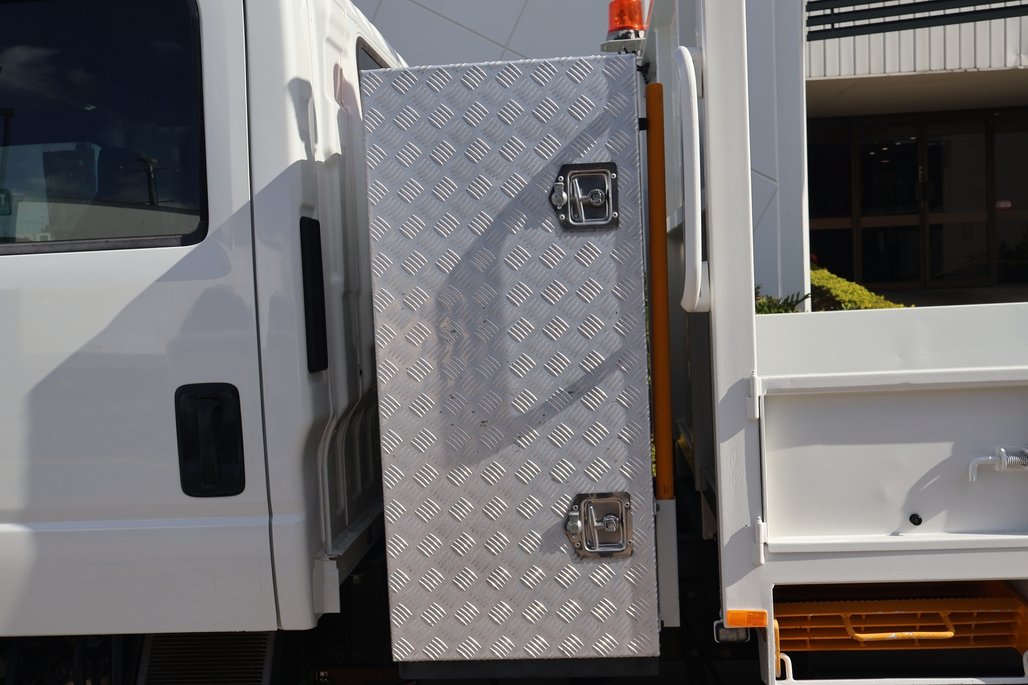 2018 ISUZU NQR 87-190 image 18