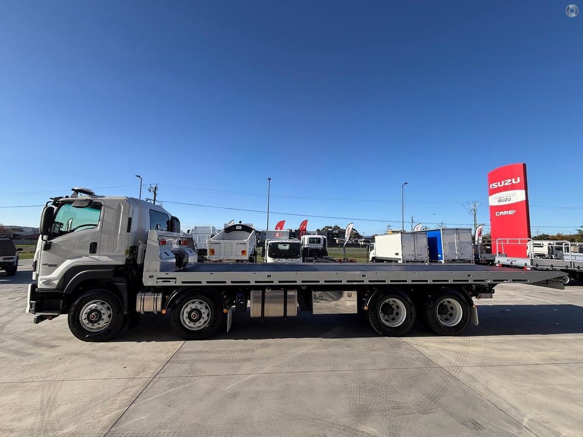 2026 Isuzu F Series FYJ 320-355 AT R67 image 9