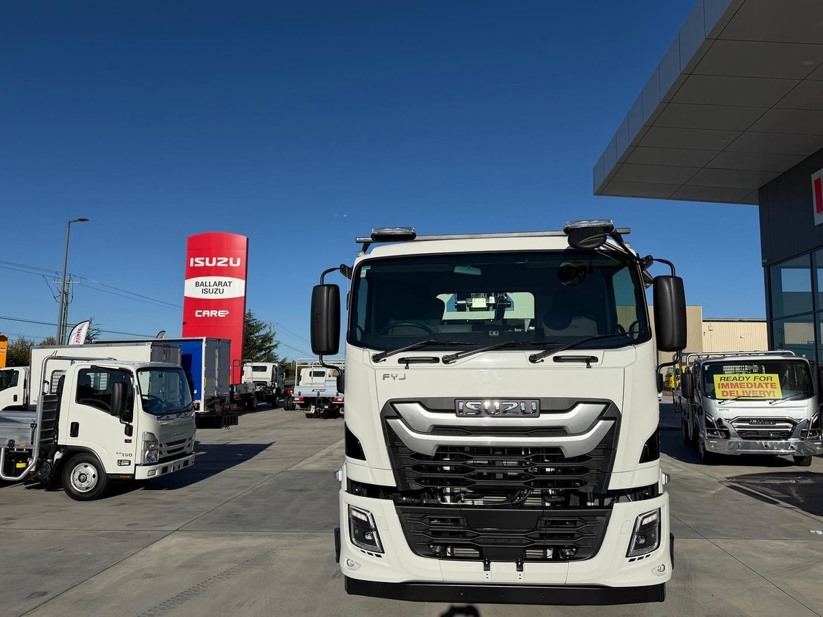 2026 Isuzu F Series Fyj 320-355 At R67 image 2