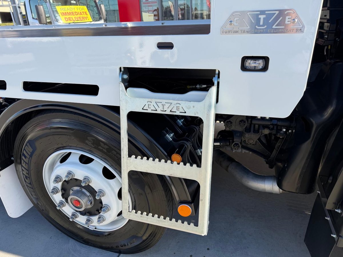 2026 Isuzu F Series FYJ 320-355 AT R67 image 16