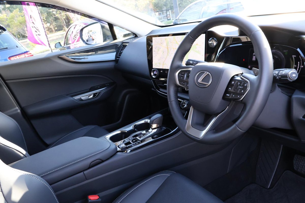 2025 Lexus NX 450h+ Luxury AAZH26R 4X4 On Demand image 7