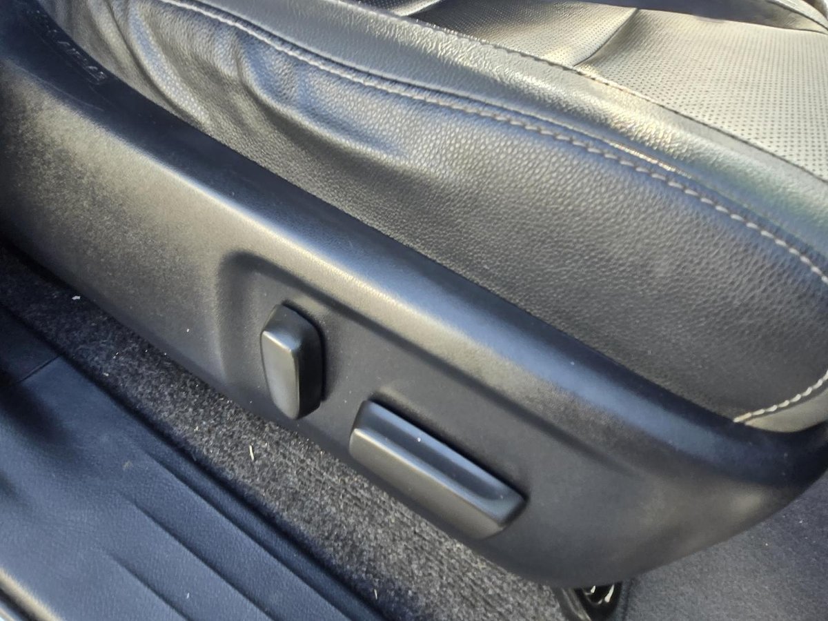 2022 Toyota Hilux Rogue GUN126R 4X4 Dual Range image 18