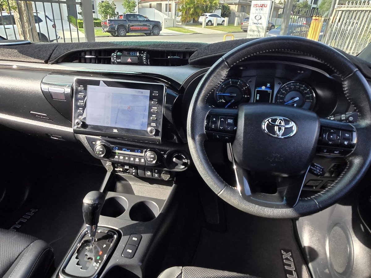 2022 Toyota Hilux Rogue GUN126R 4X4 Dual Range image 23