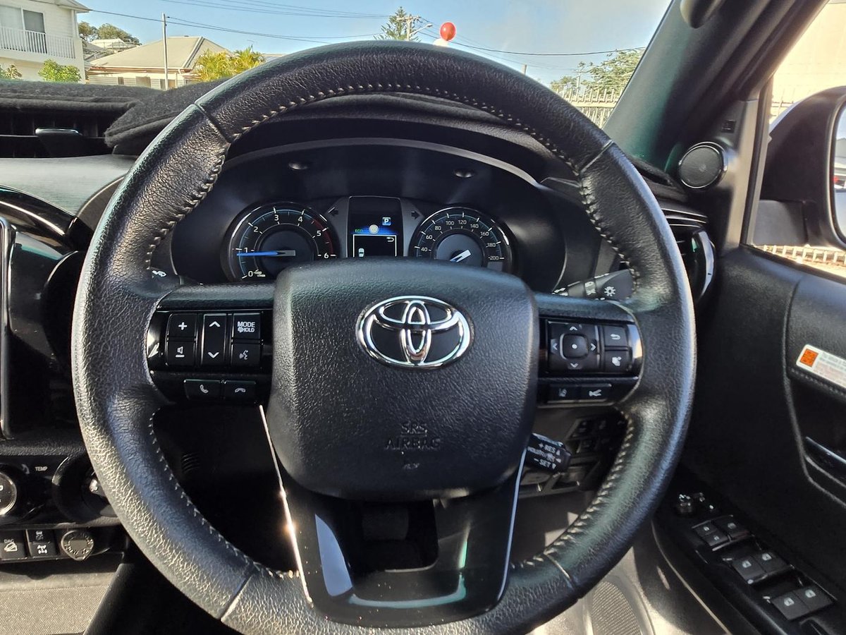 2022 Toyota Hilux Rogue GUN126R 4X4 Dual Range image 28