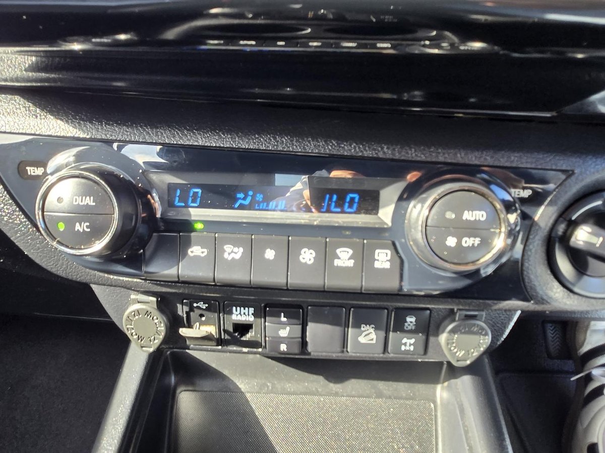 2022 Toyota Hilux Rogue GUN126R 4X4 Dual Range image 31