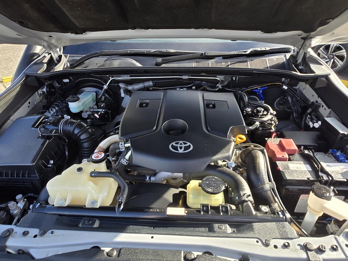 2022 Toyota Hilux Rogue GUN126R 4X4 Dual Range image 32