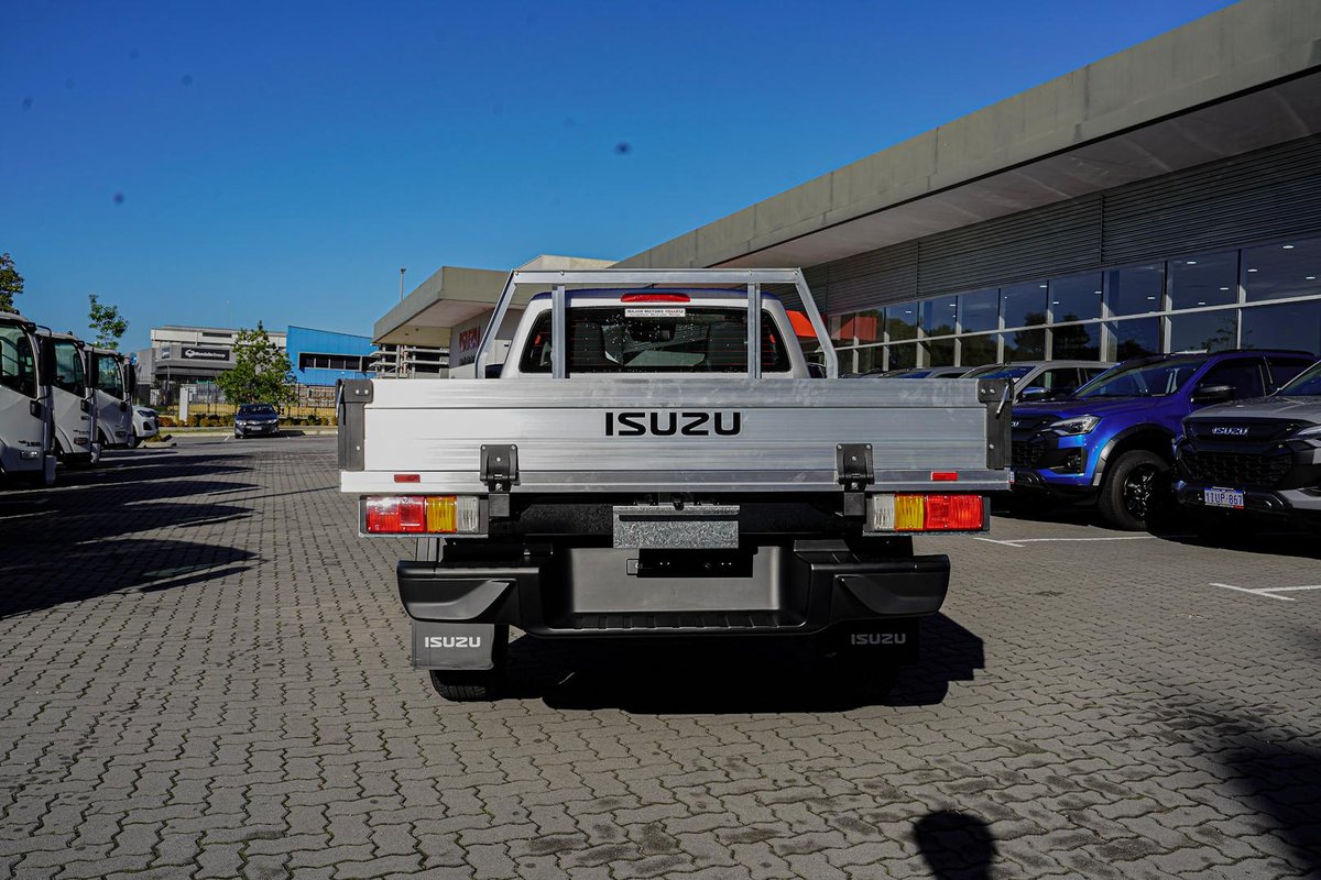 2025 Isuzu D-MAX SX High Ride MY25.5 4x2 image 4