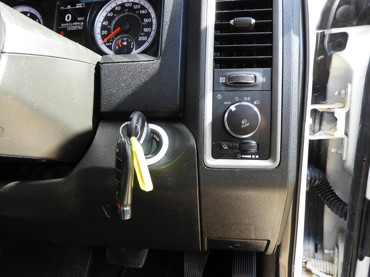 2021 Ram 1500 Express Ds My21 4x4 Dual Range image 12