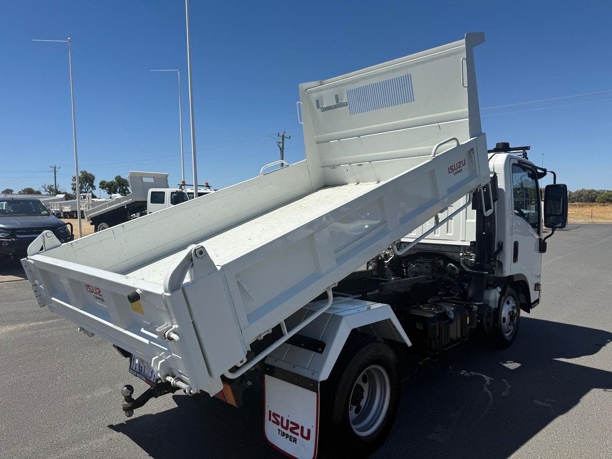 2024 Isuzu N Series Nls 45-150 Manual, 4x4, Tipper image 13