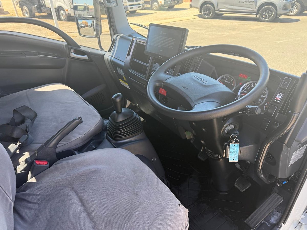 2024 Isuzu N Series Nls 45-150 Manual, 4x4, Tipper image 16