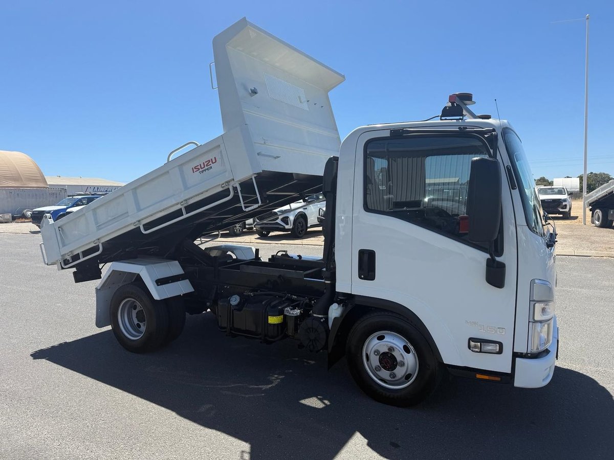 2024 Isuzu N Series Nls 45-150 Manual, 4x4, Tipper image 8