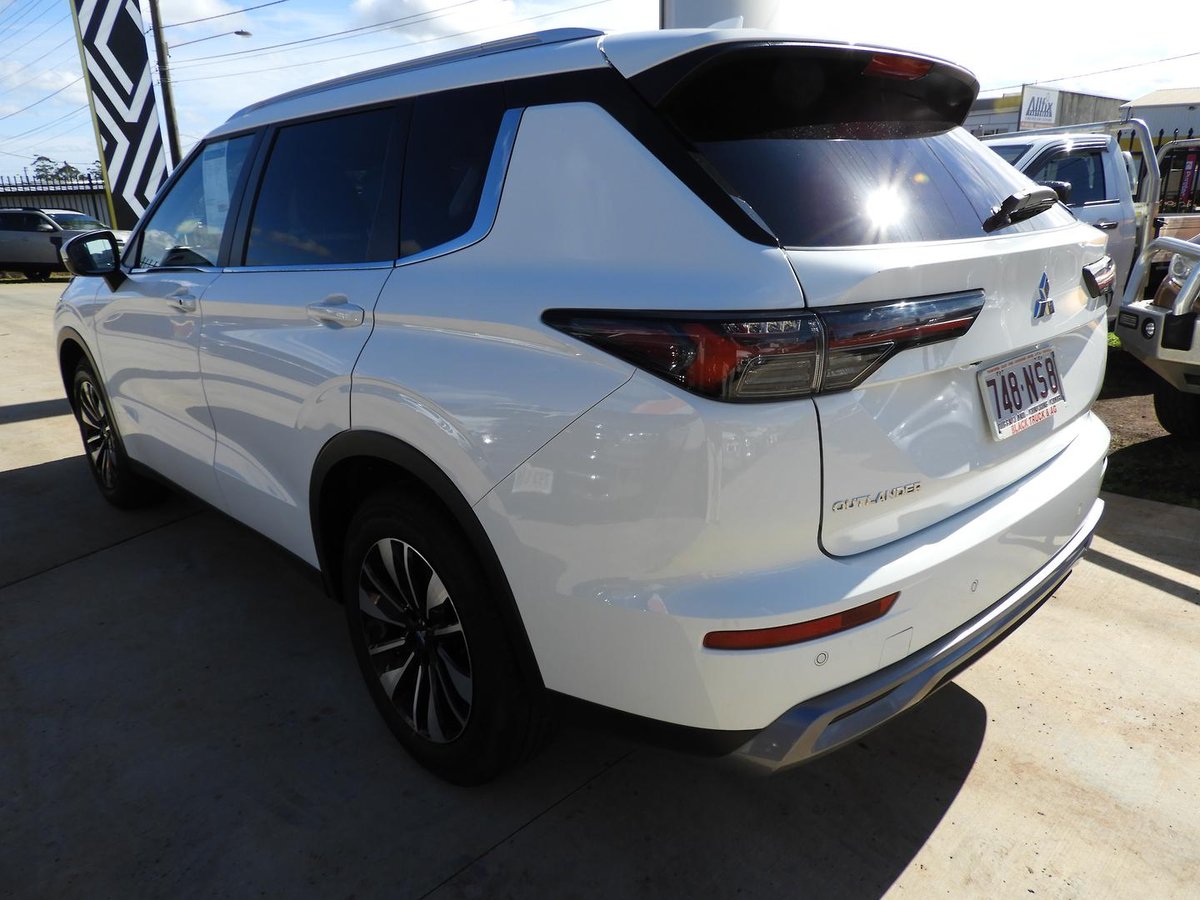 2025 Mitsubishi Outlander LS ZM MY25 AWD image 4