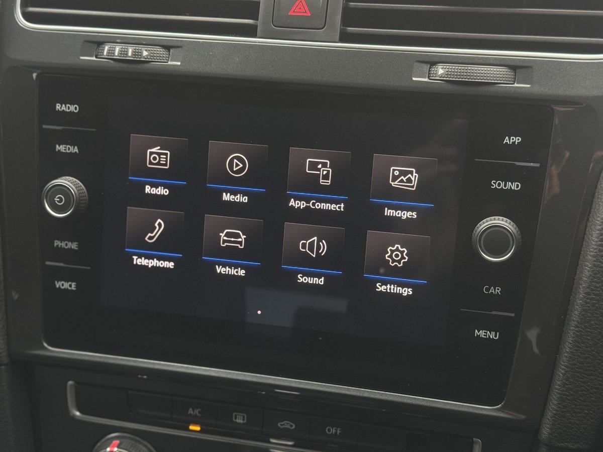 2020 Volkswagen Golf 110TSI Trendline 7.5 MY20 image 11