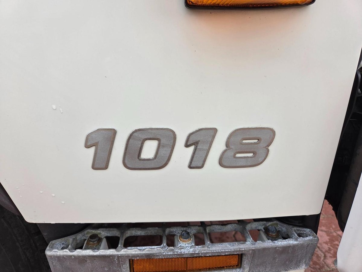 2010 Hino Fc 1018-500 Series Full Service Body And Lift image 24
