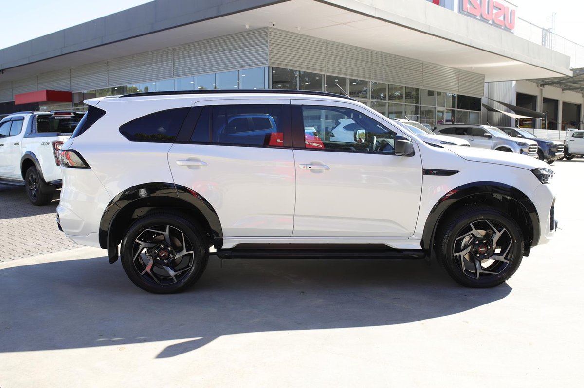 2025 Isuzu Mu-x X-terrain My25.5 4x4 Dual Range image 2