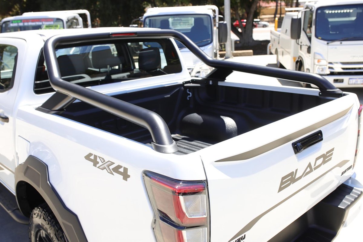 2026 Isuzu D-MAX BLADE MY25.5 4X4 Dual Range image 19