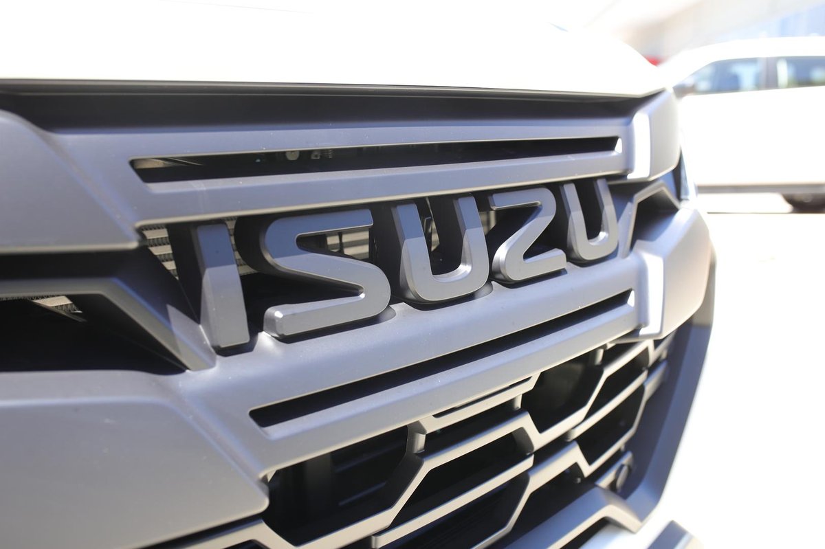 2026 Isuzu D-MAX BLADE MY25.5 4X4 Dual Range image 12