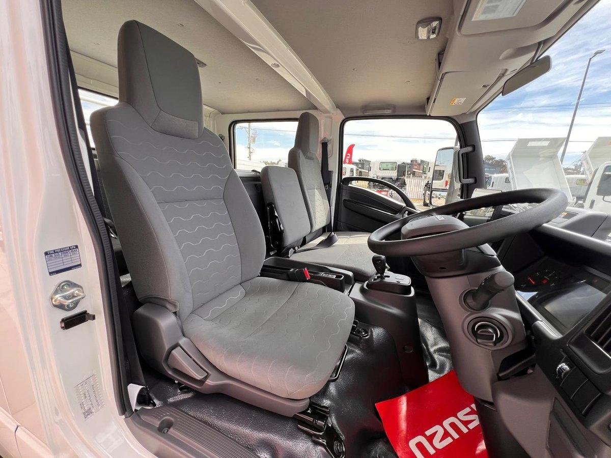 2026 Isuzu N Series Nqr 88/80-190 Am C42 image 5