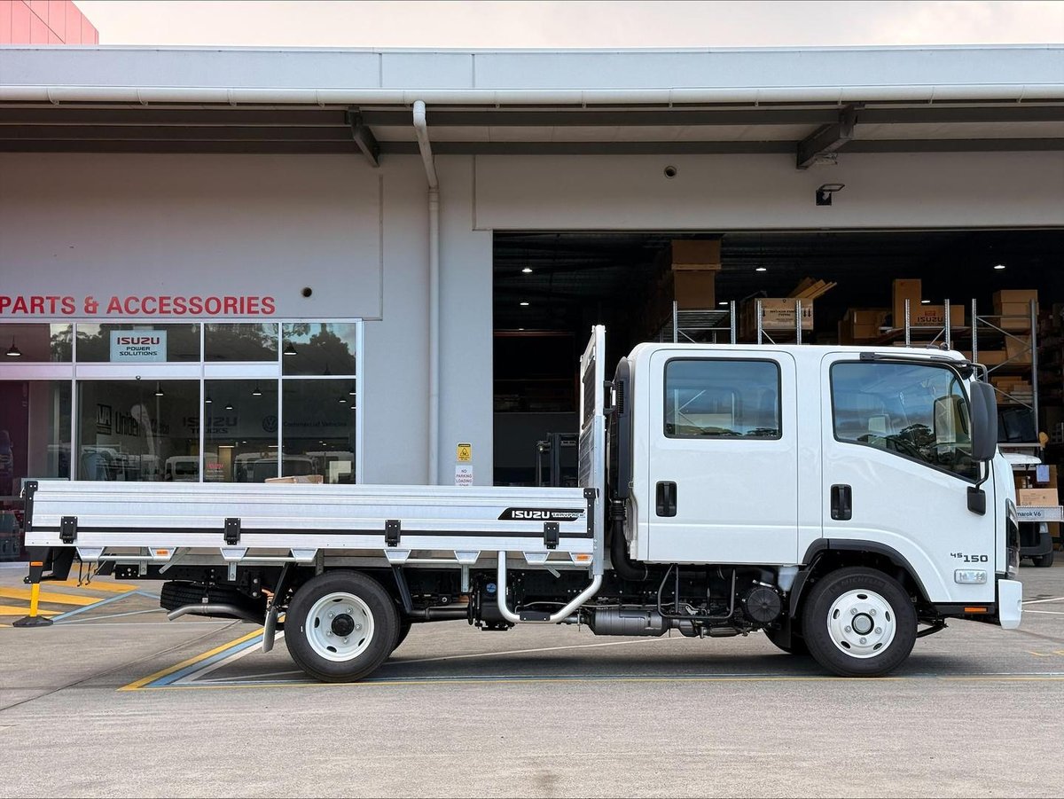 2026 Isuzu N Series image 8