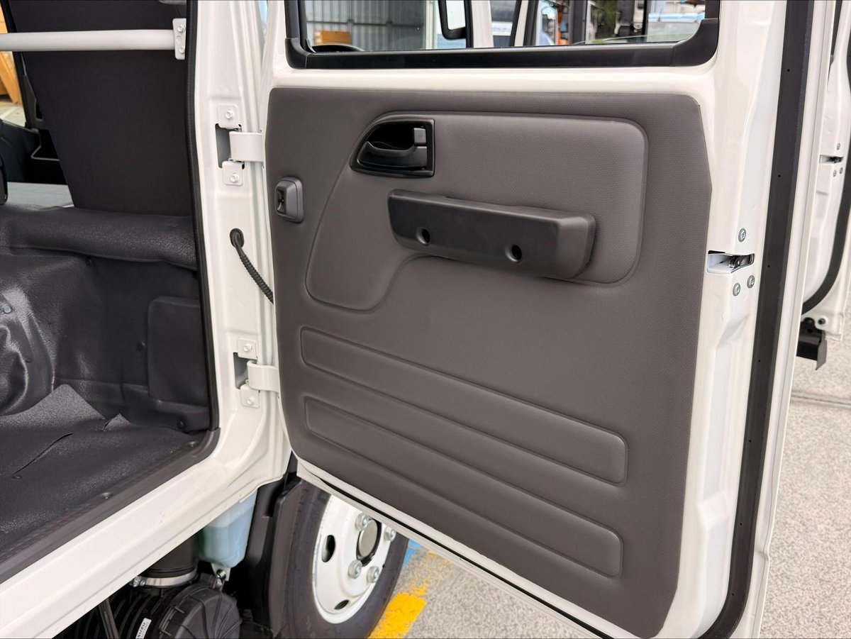 2026 Isuzu N Series image 12