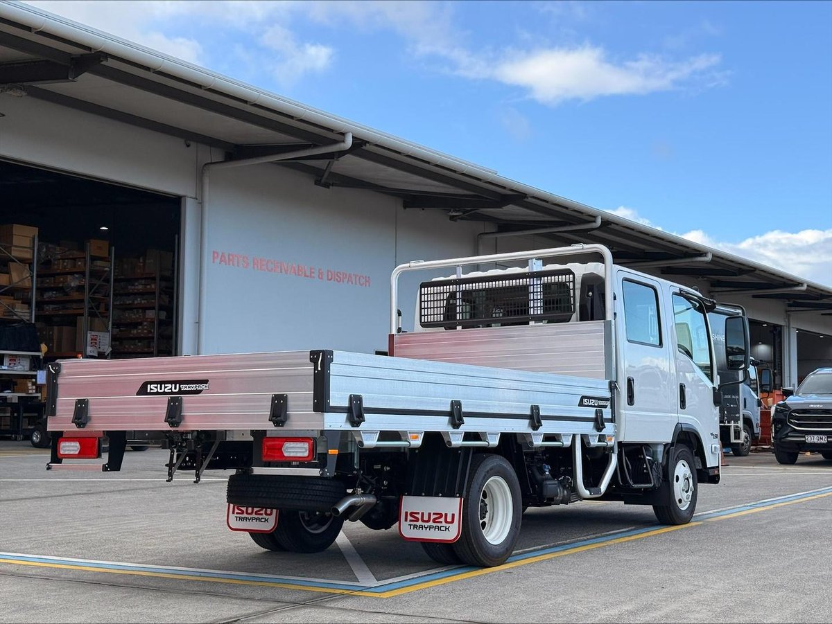 2026 Isuzu N Series image 7