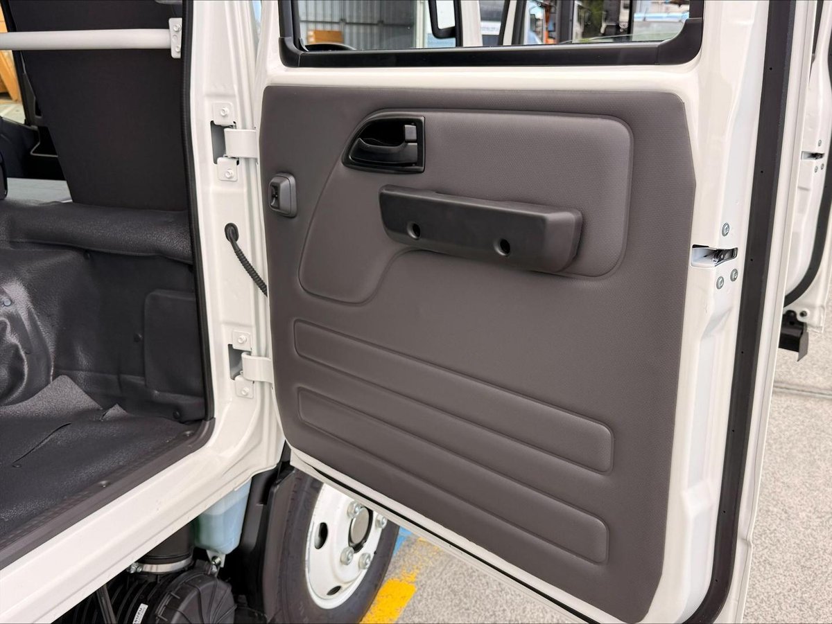 2026 Isuzu N Series image 12