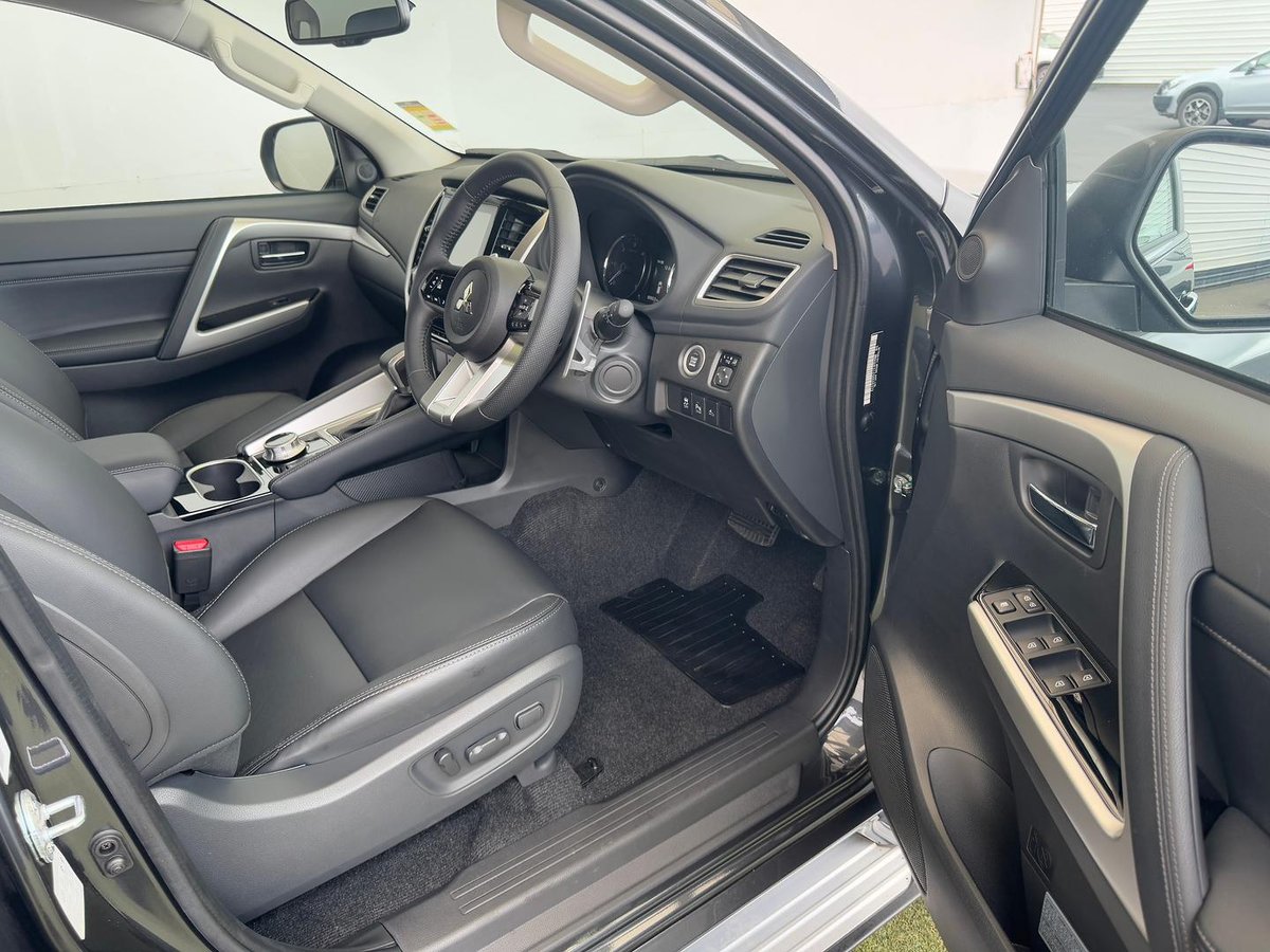 2025 Mitsubishi Pajero Sport GLS QG MY25 4X4 Dual Range image 40